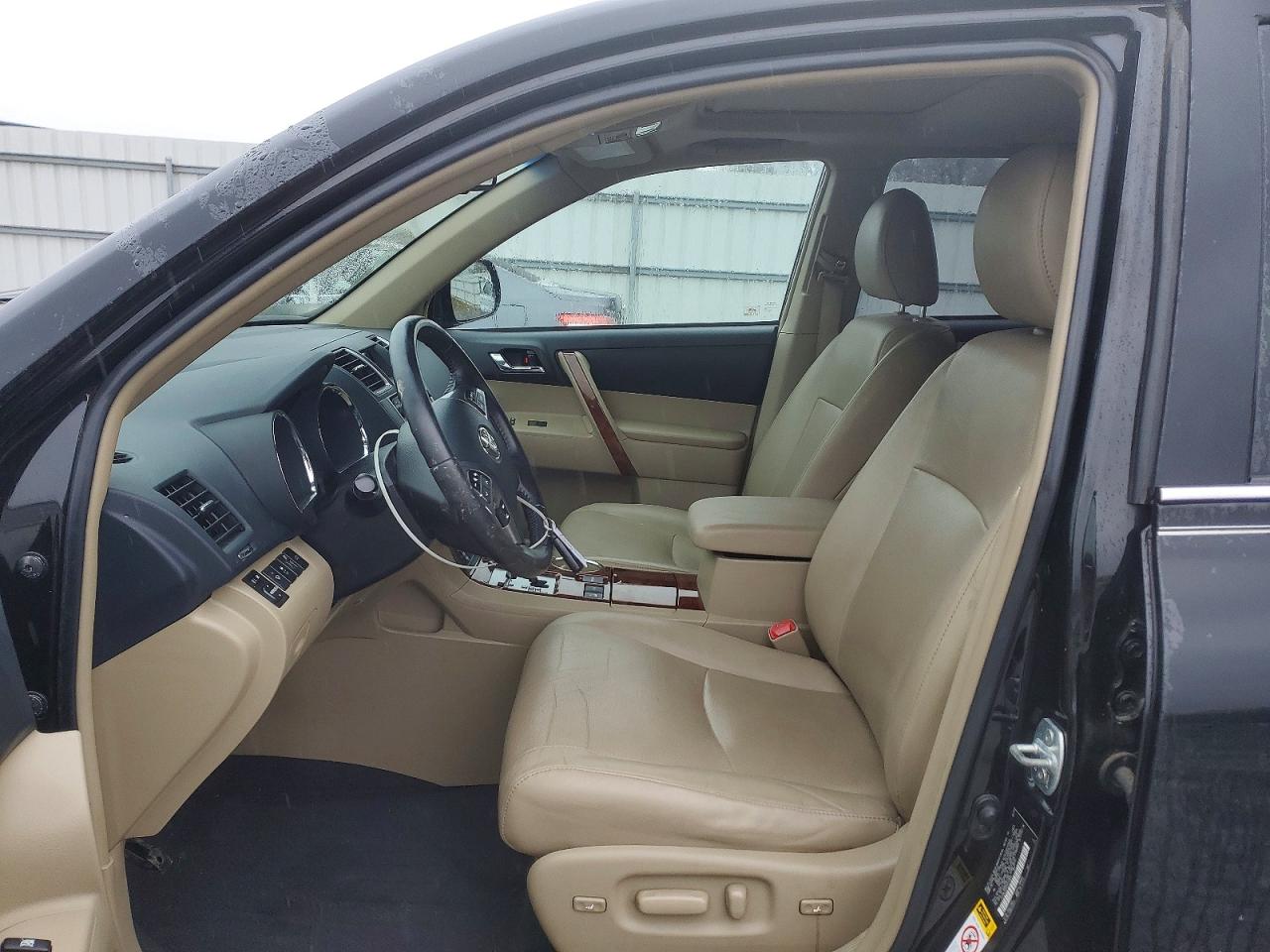 2013 TOYOTA HIGHLANDER LIMITED photo 19