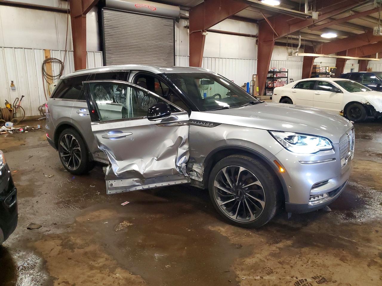 2020 LINCOLN AVIATOR RESERVE photo 7