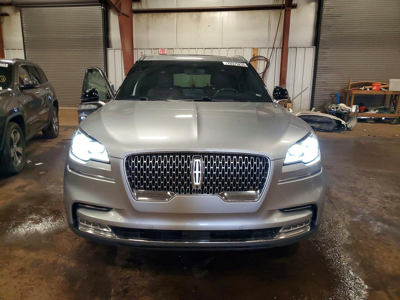 2020 LINCOLN AVIATOR RESERVE photo 9