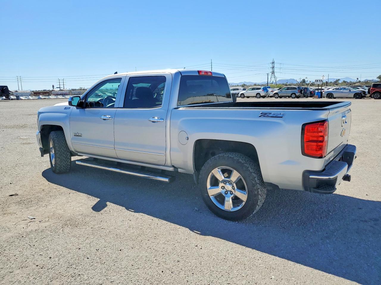 2016 CHEVROLET SILVERADO C1500 LT photo 2