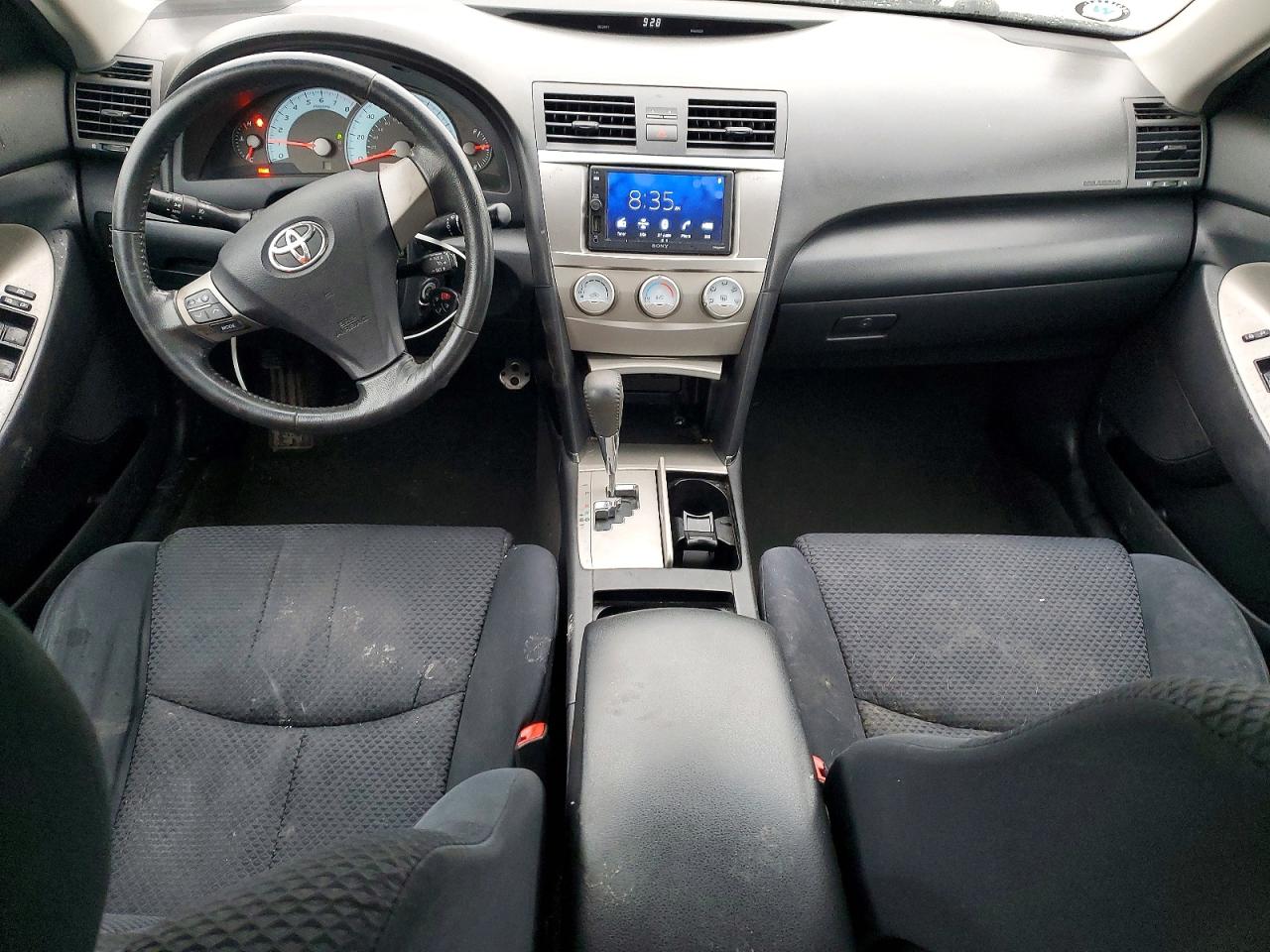 2011 TOYOTA CAMRY SE photo 15