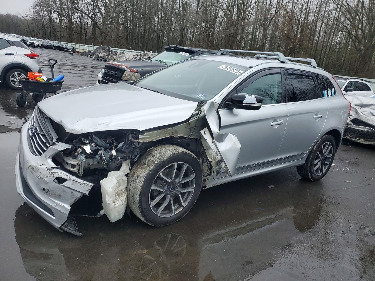 2017 VOLVO XC60