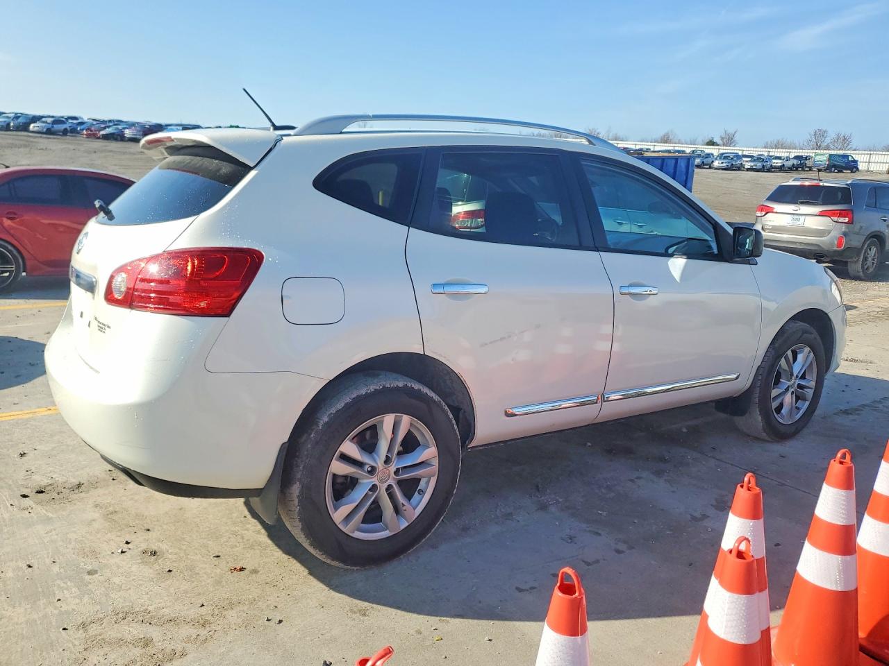 2015 NISSAN ROGUE SELECT S photo 3