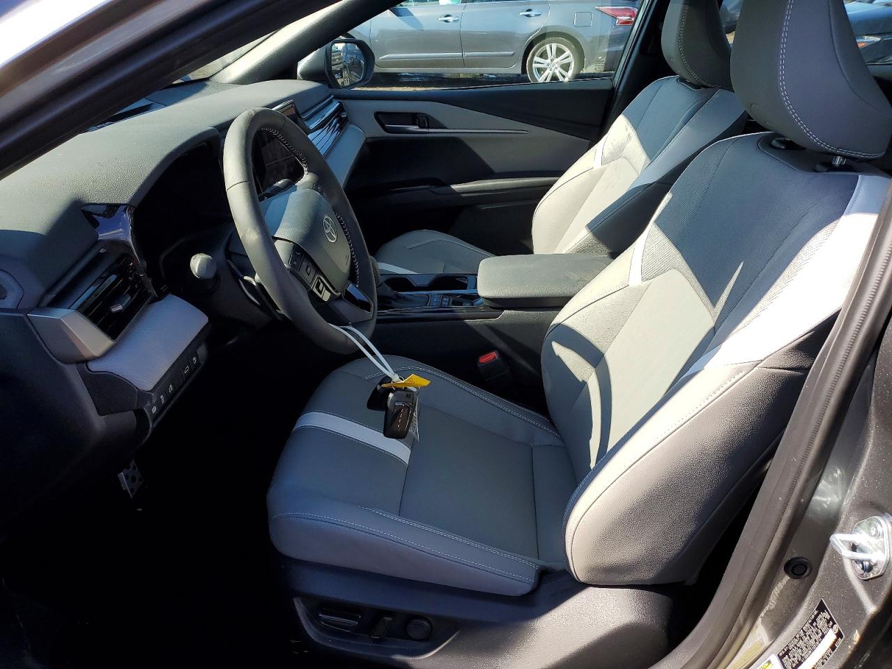2026 TOYOTA CAMRY SE photo 13