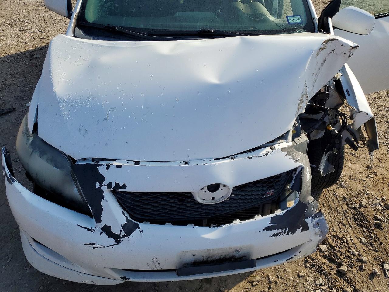 2010 TOYOTA COROLLA S photo 11