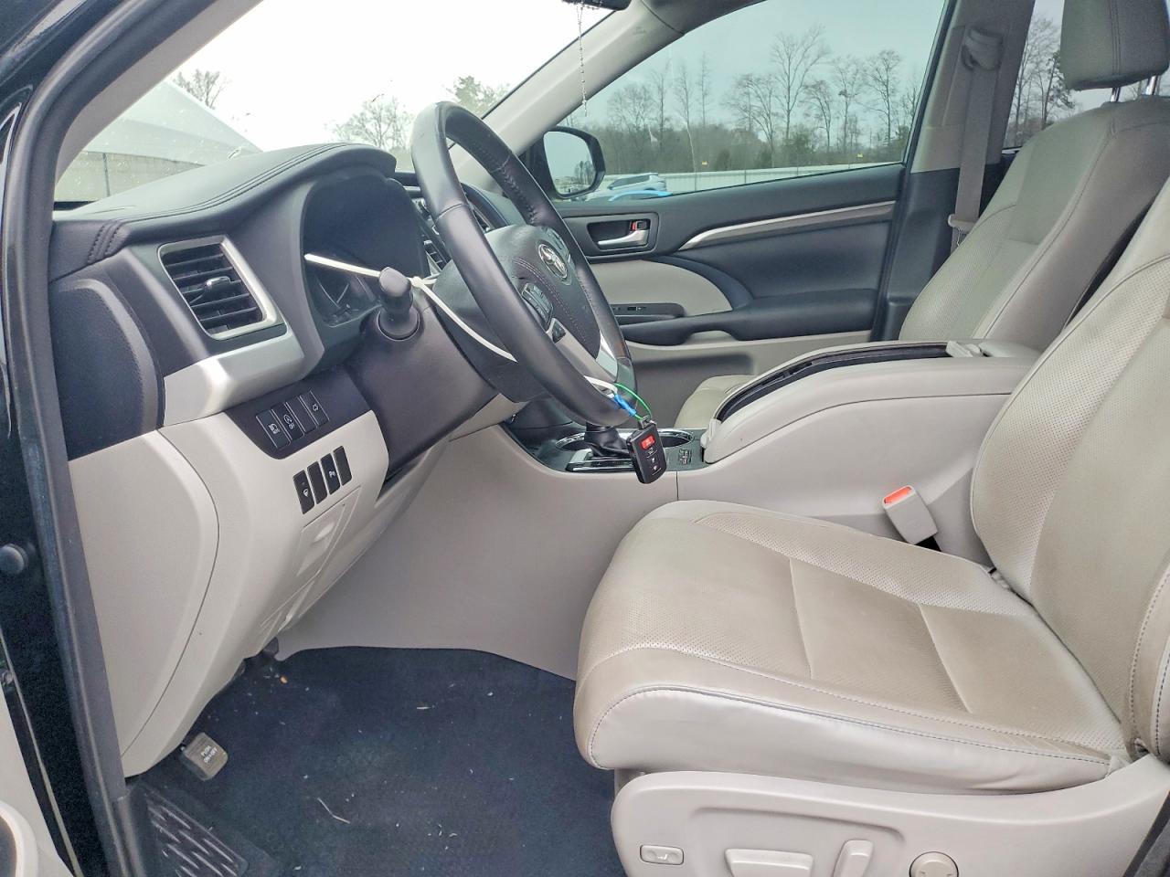 2018 TOYOTA HIGHLANDER LIMITED photo 13
