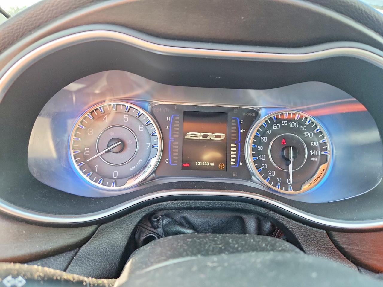 2015 CHRYSLER 200 LIMITED photo 9
