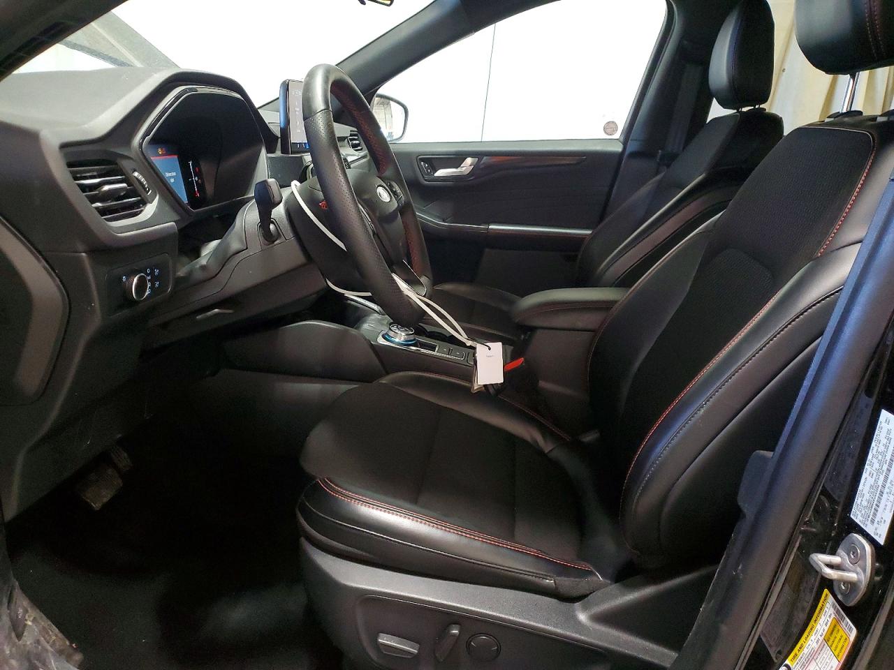2025 FORD ESCAPE ST LINE photo 25