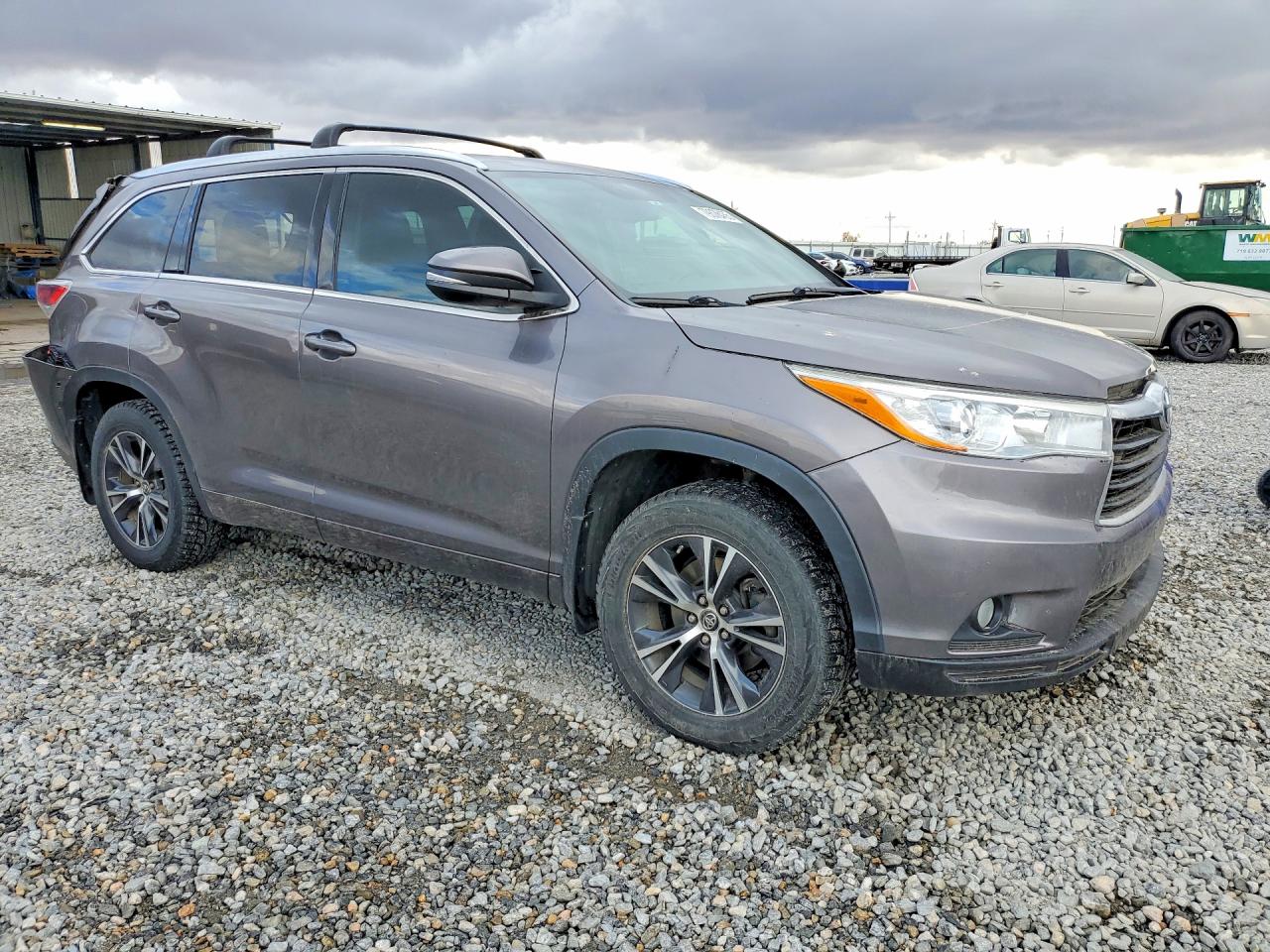 2016 TOYOTA HIGHLANDER XLE photo 7
