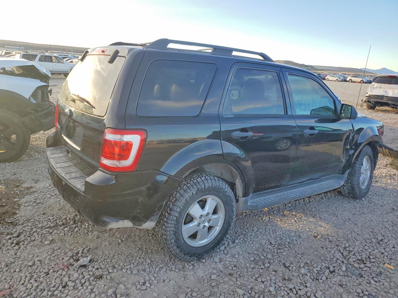 2012 FORD ESCAPE XLT photo 5