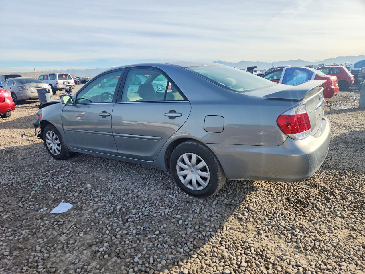 2005 TOYOTA CAMRY LE photo 3