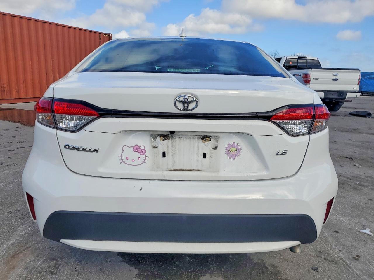 2022 TOYOTA COROLLA LE photo 11