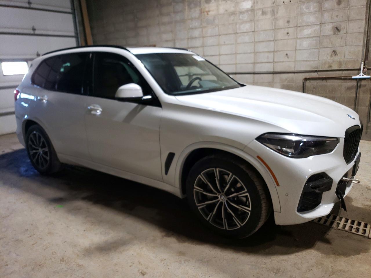 2022 BMW X5 XDRIVE40I photo 4