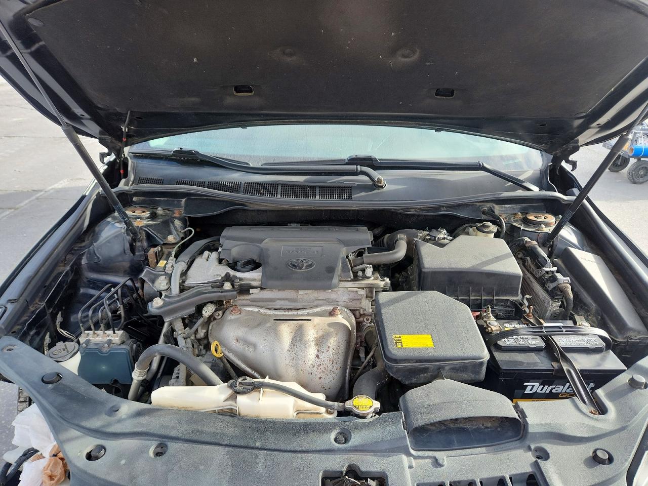 2015 TOYOTA CAMRY LE photo 31