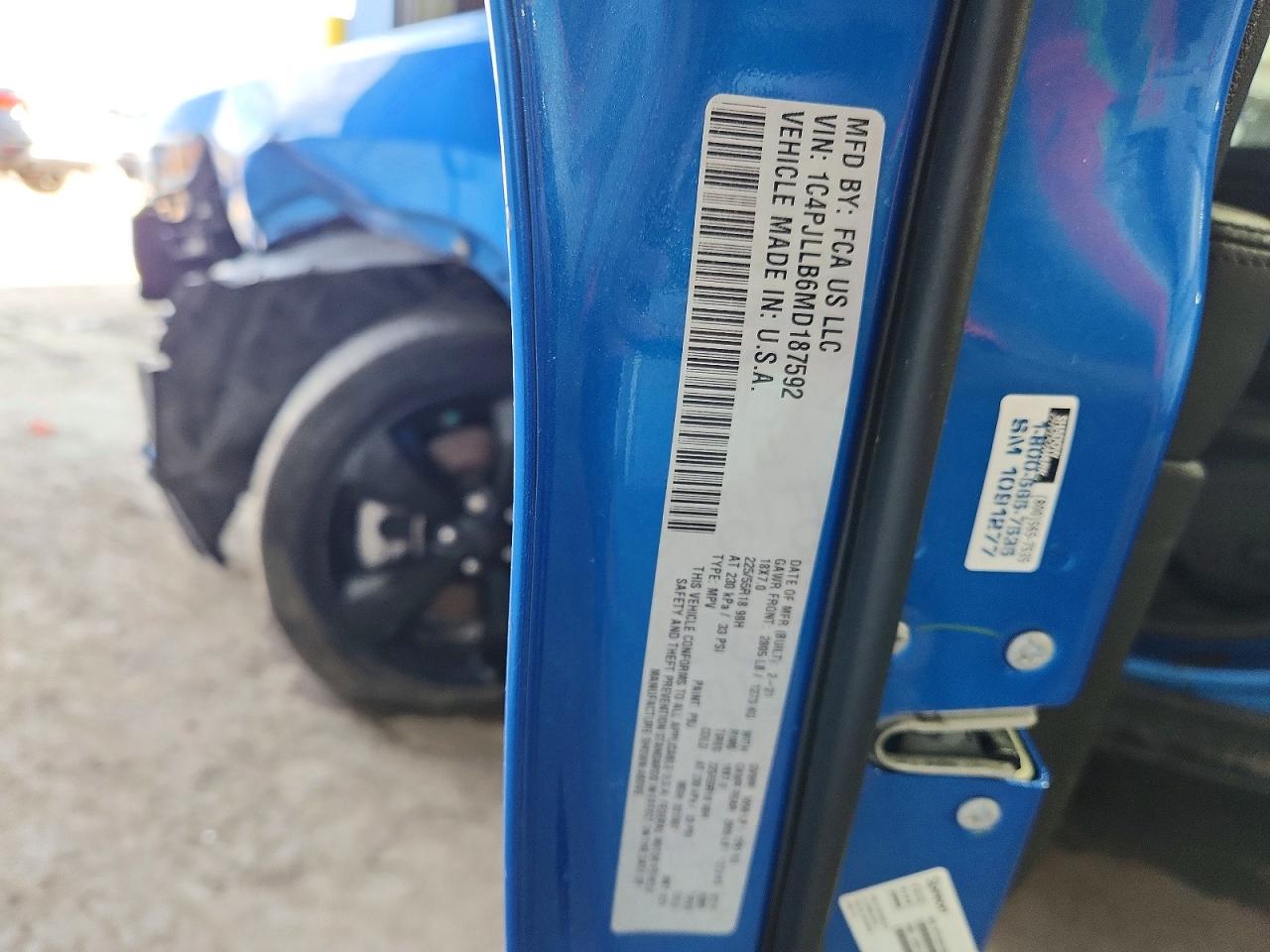 2021 JEEP CHEROKEE LATITUDE PLUS photo 13
