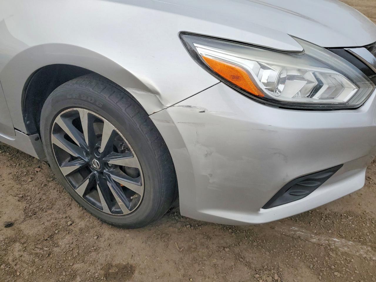 2018 NISSAN ALTIMA 2.5 SV photo 10