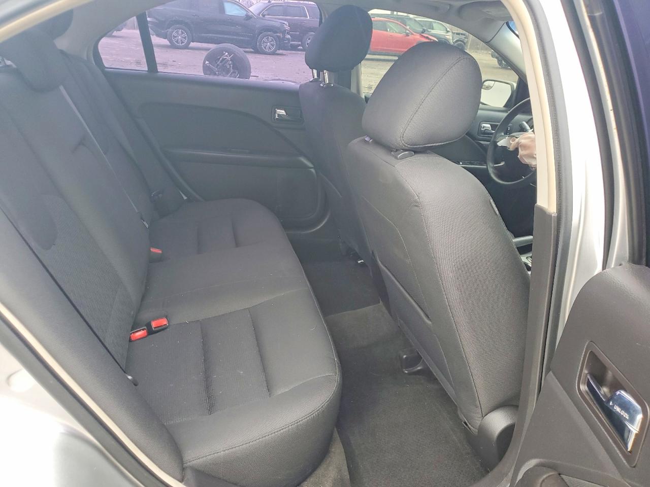 2011 FORD FUSION SE photo 19