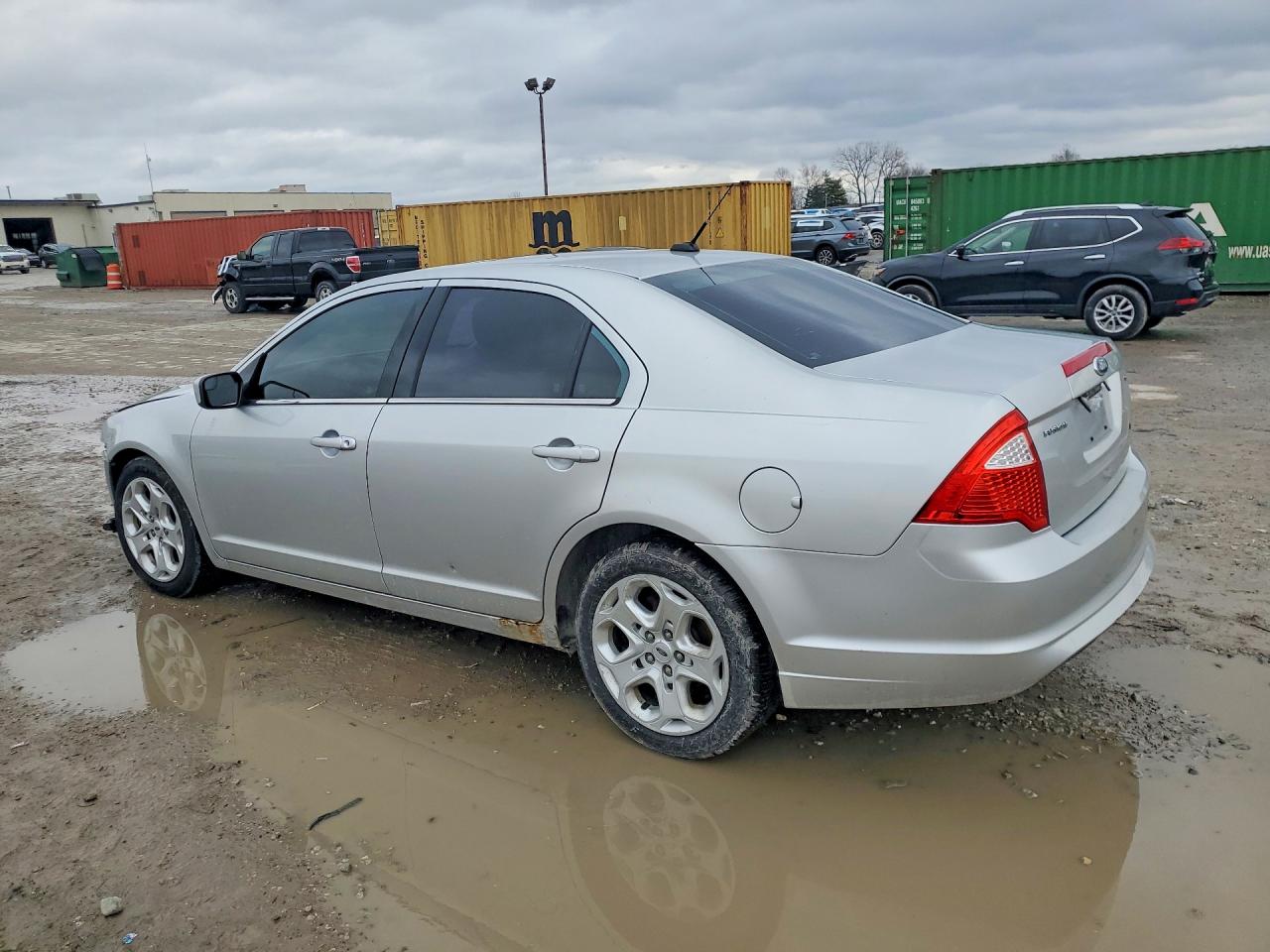 2011 FORD FUSION SE photo 3
