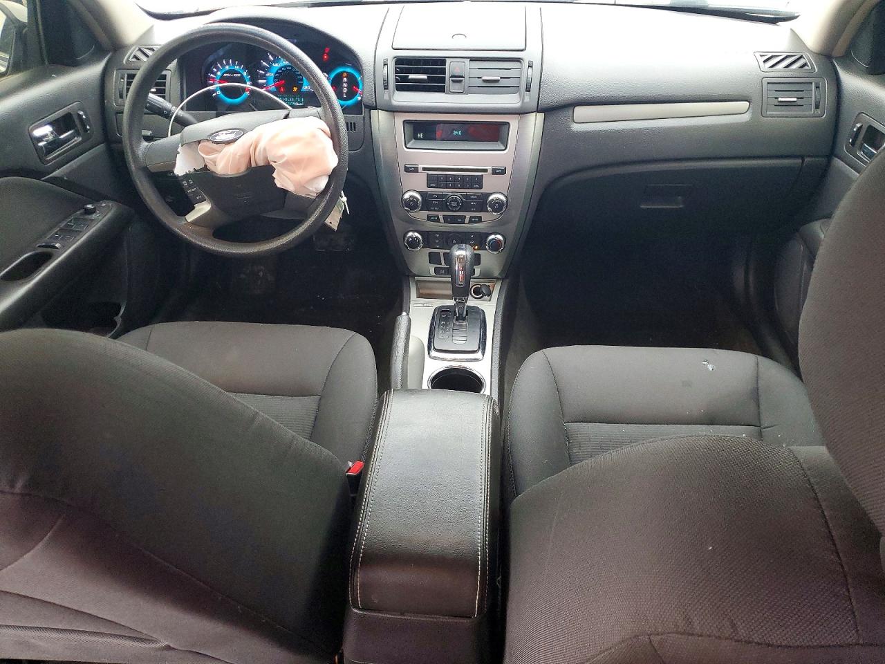 2011 FORD FUSION SE photo 15