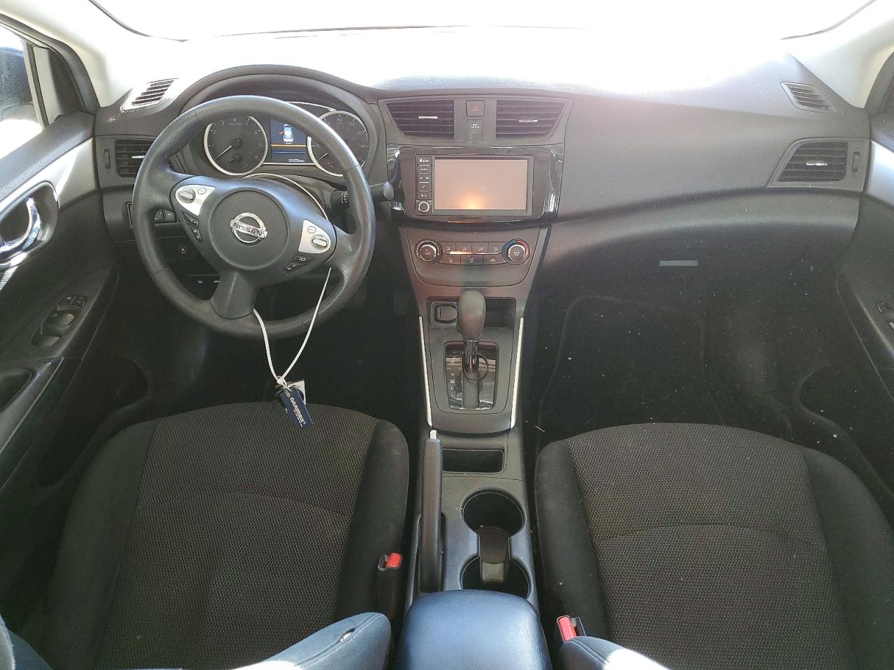 2019 NISSAN SENTRA S photo 8