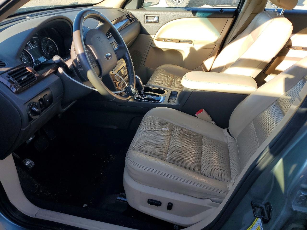 2008 FORD TAURUS photo 13