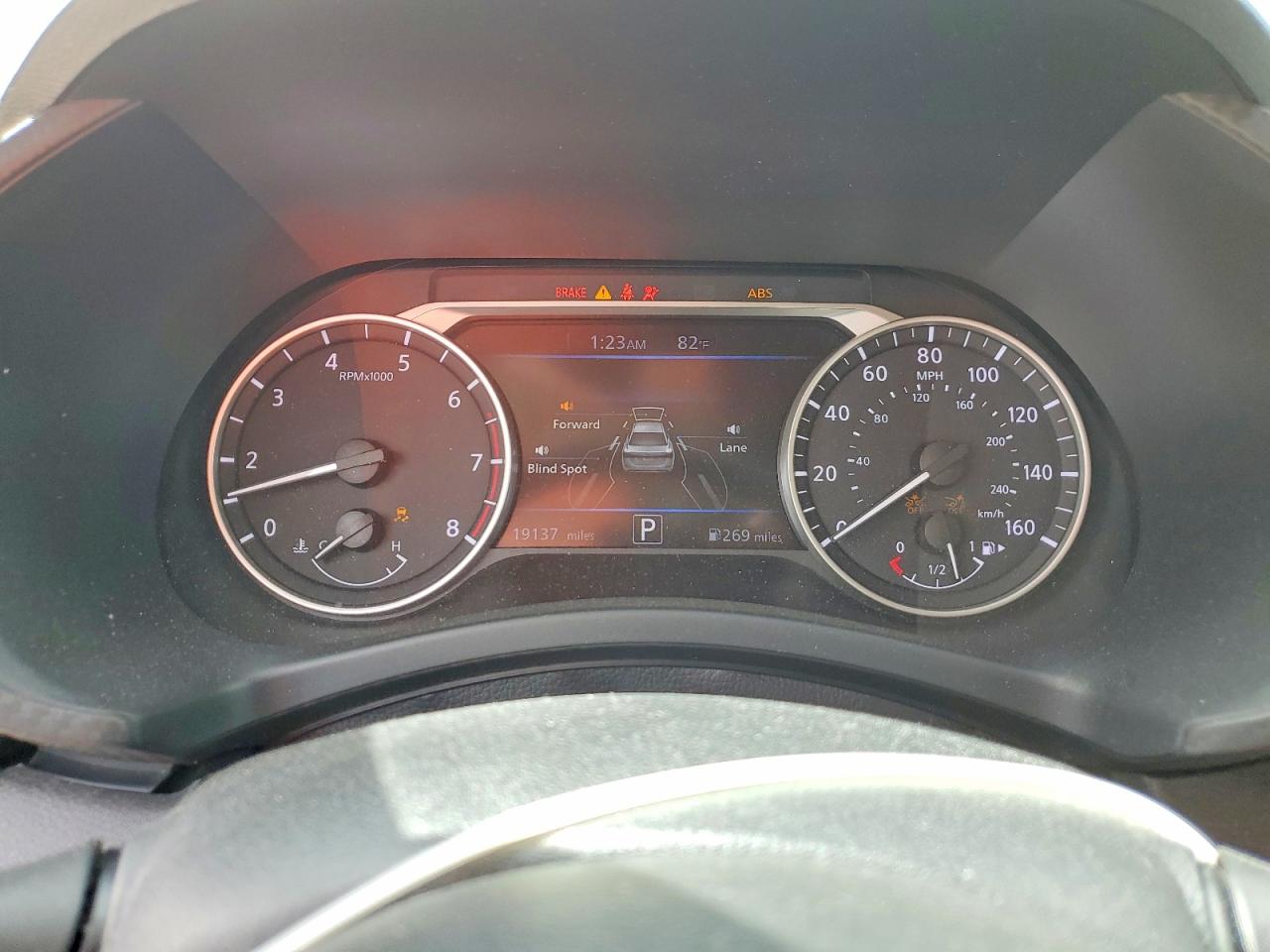 2025 NISSAN SENTRA SV photo 17