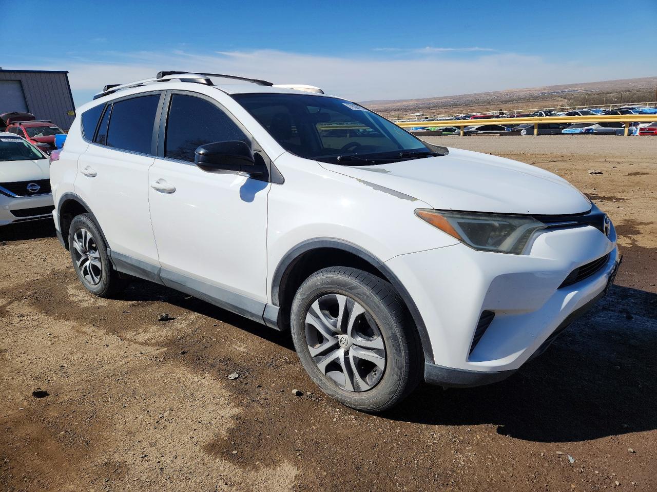 2016 TOYOTA RAV4 LE photo 4
