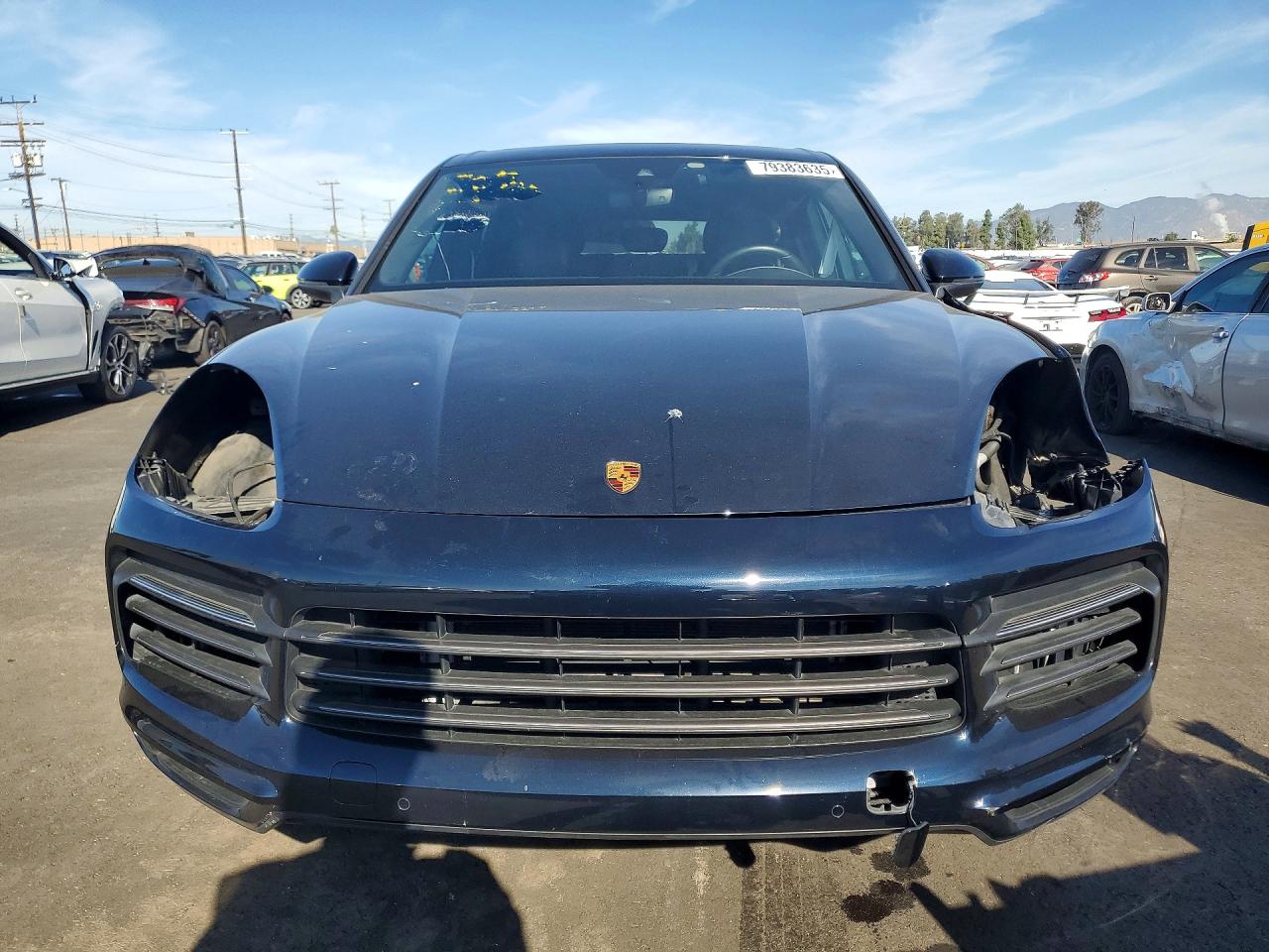 2022 PORSCHE CAYENNE photo 5