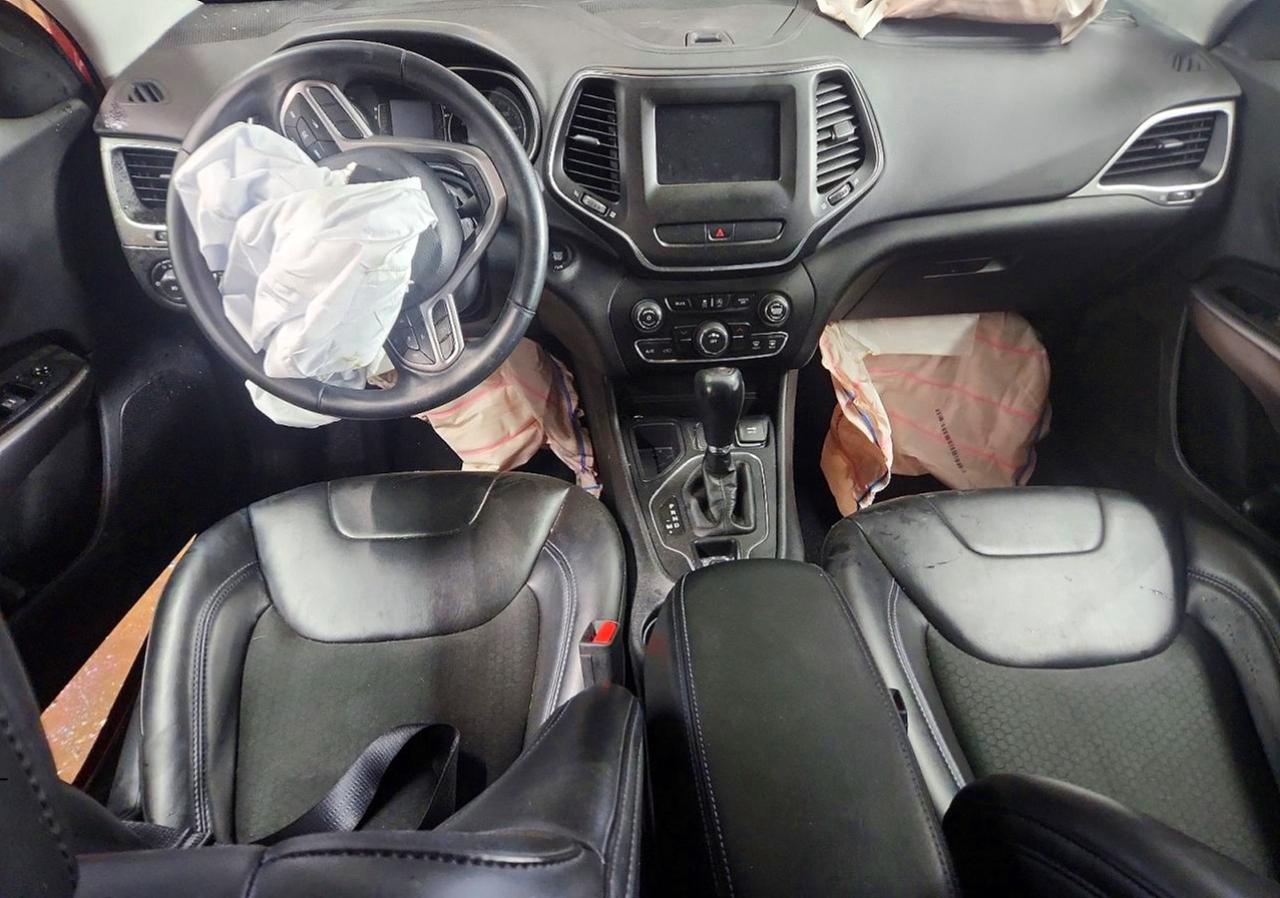 2019 JEEP CHEROKEE LATITUDE PLUS photo 8