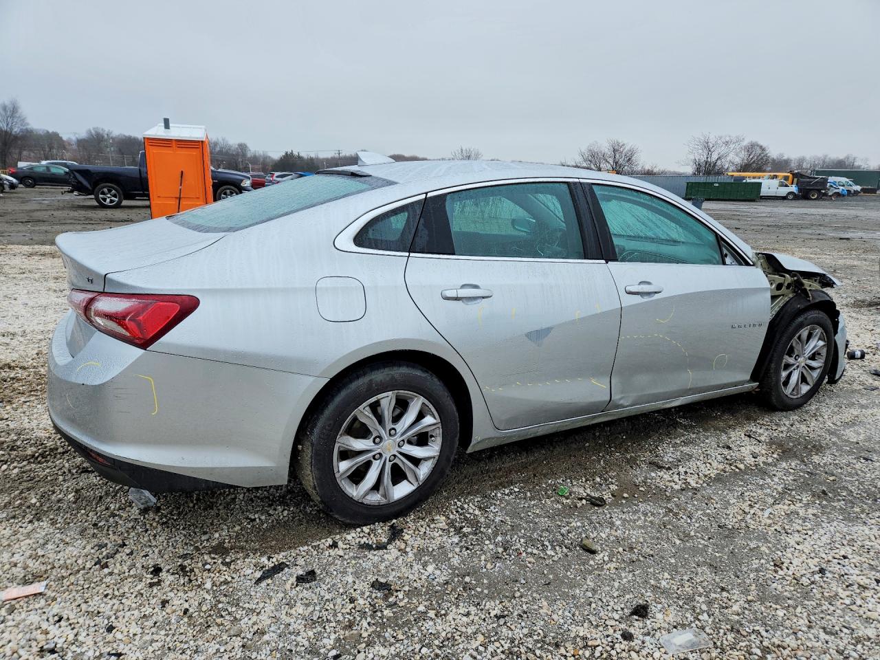 2022 CHEVROLET MALIBU LT photo 3
