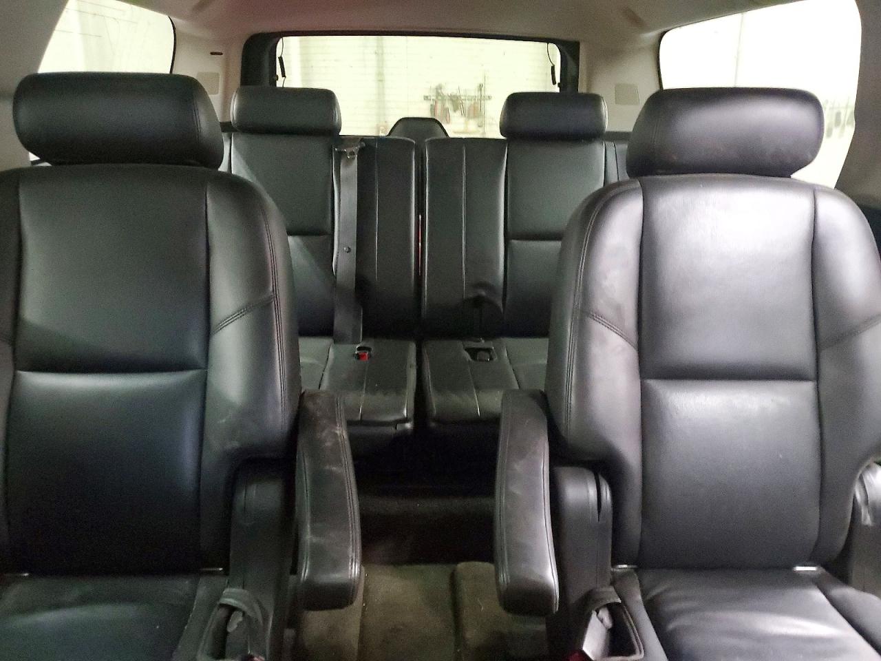 2009 CHEVROLET SUBURBAN K1500 LTZ photo 28