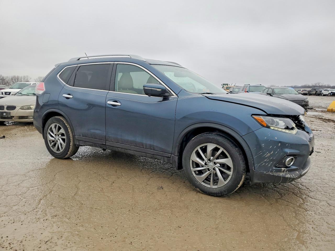 2014 NISSAN ROGUE SL photo 4