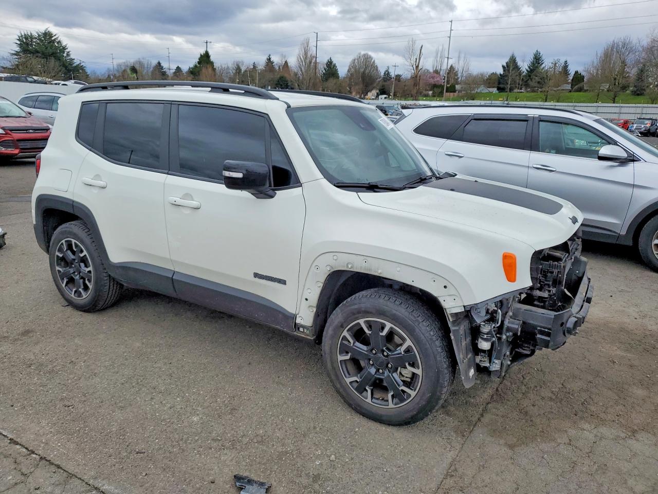 2023 JEEP RENEGADE LATITUDE photo 4