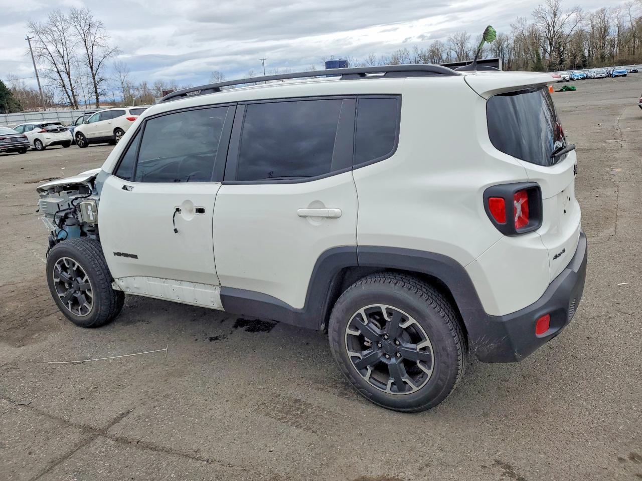 2023 JEEP RENEGADE LATITUDE photo 2