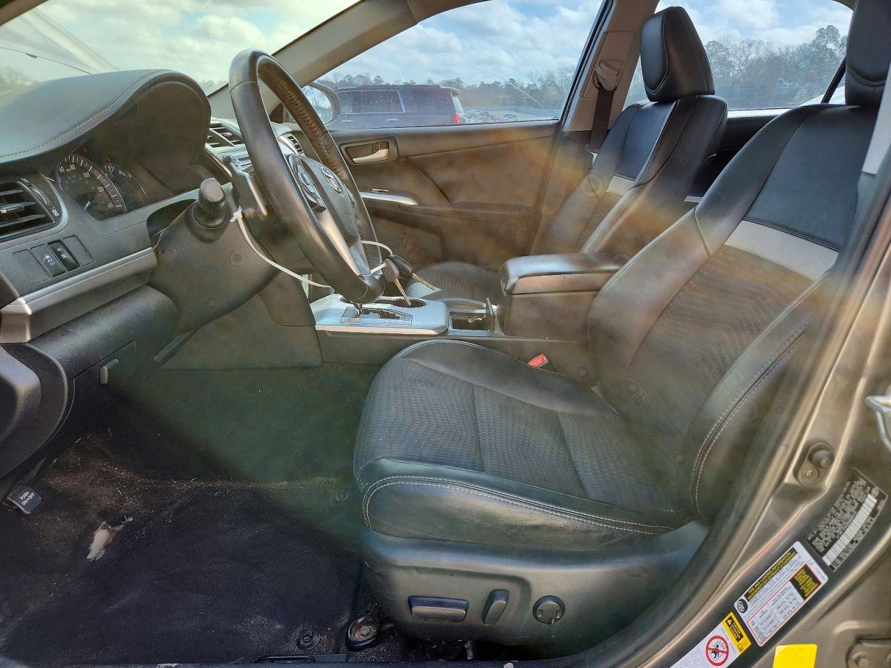 2013 TOYOTA CAMRY SE photo 7