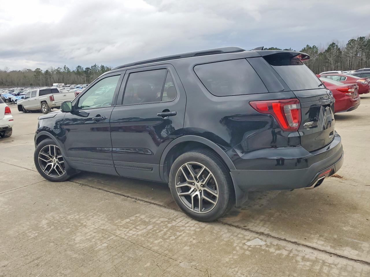 2016 FORD EXPLORER SPORT photo 2
