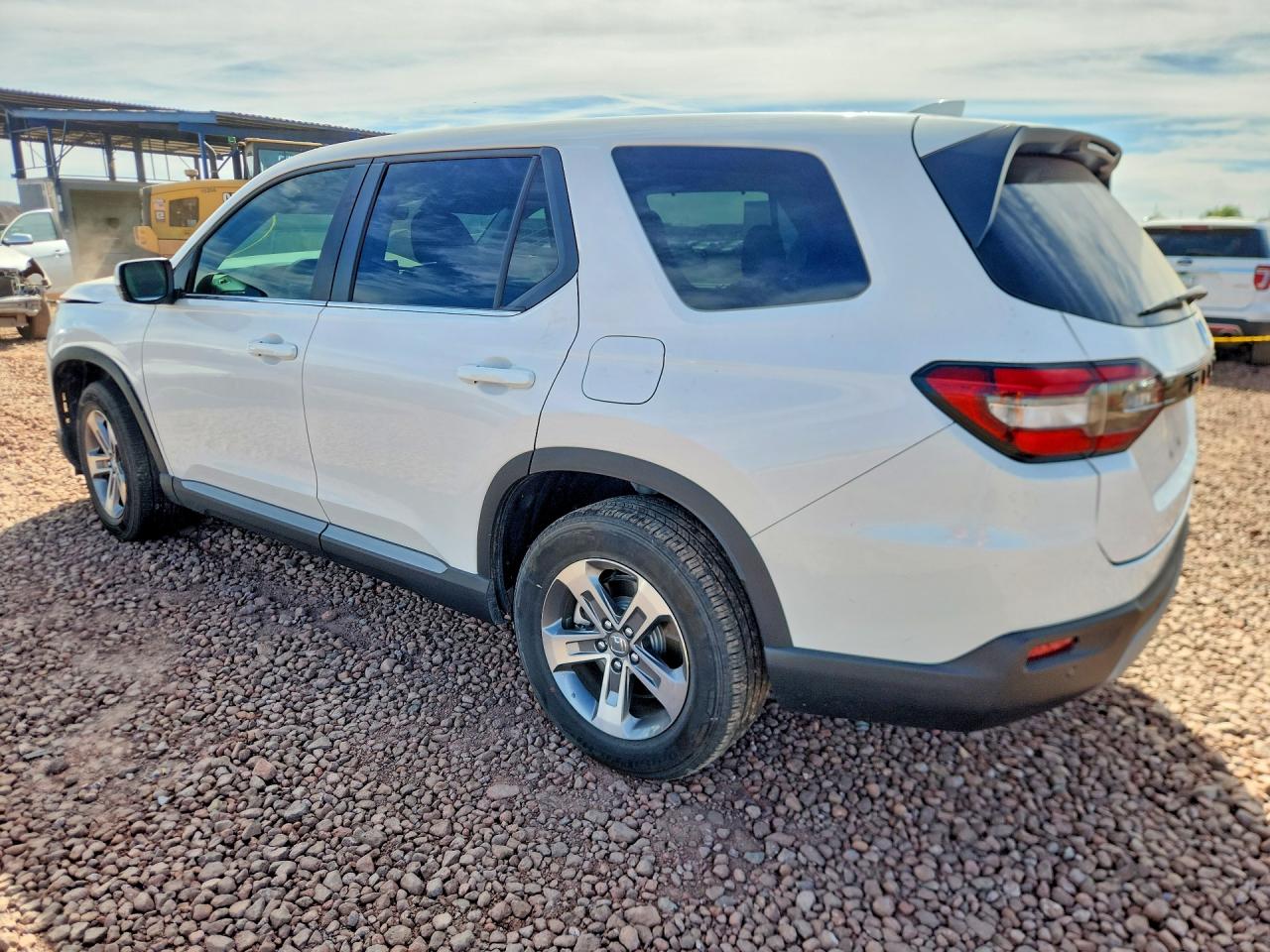 2025 HONDA PILOT EXL photo 4