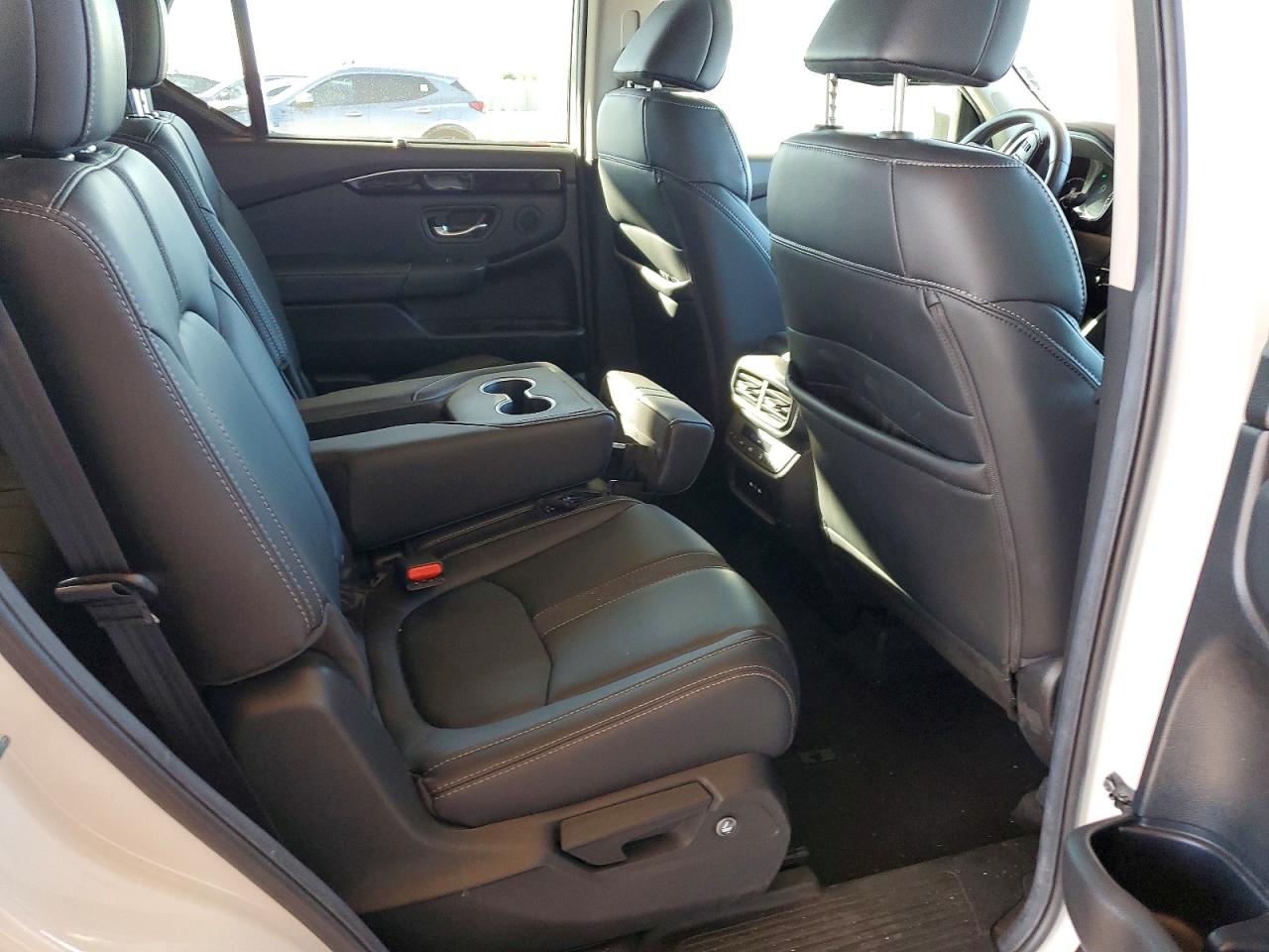 2025 HONDA PILOT EXL photo 31