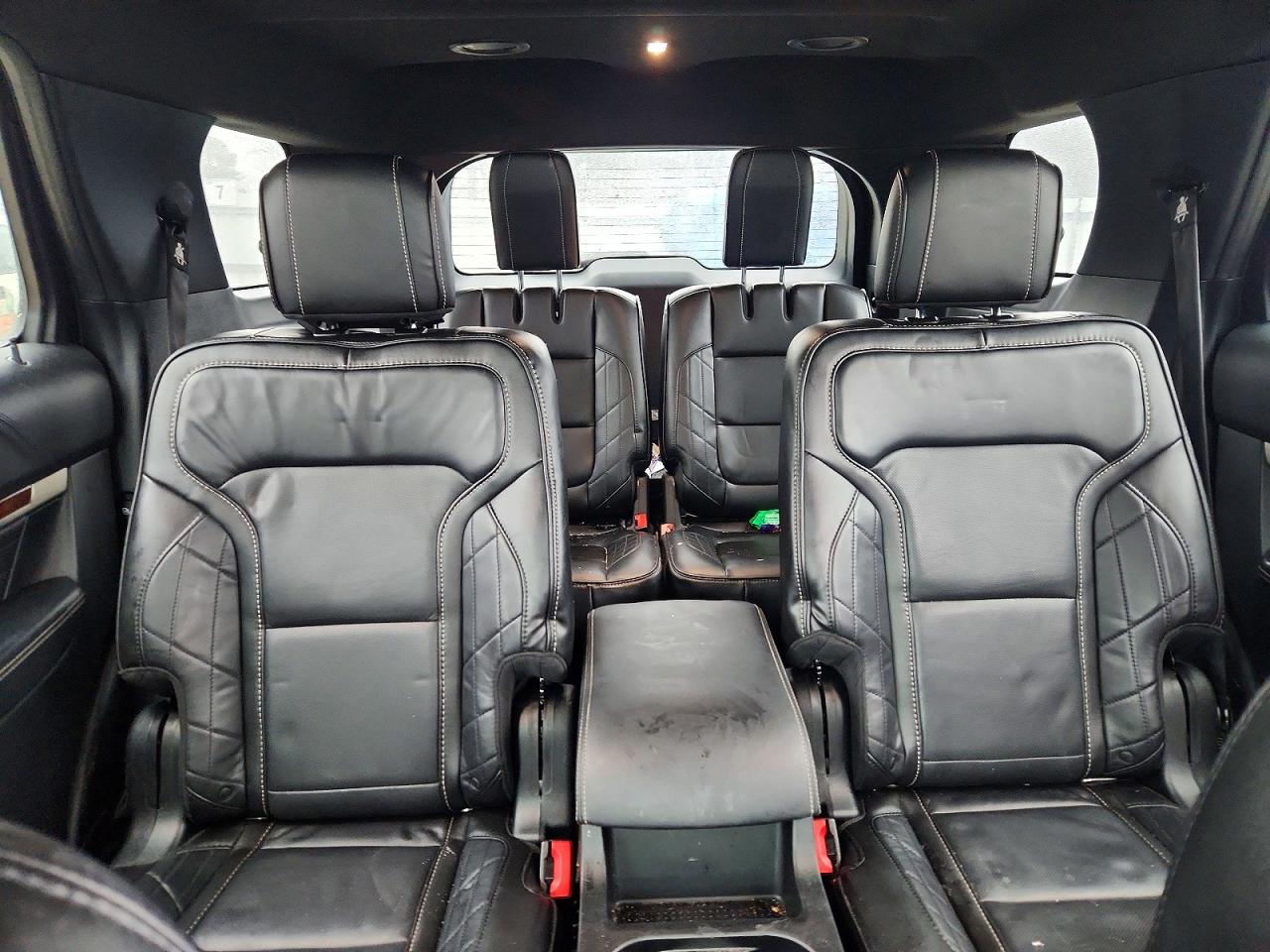 2018 FORD EXPLORER PLATINUM photo 19