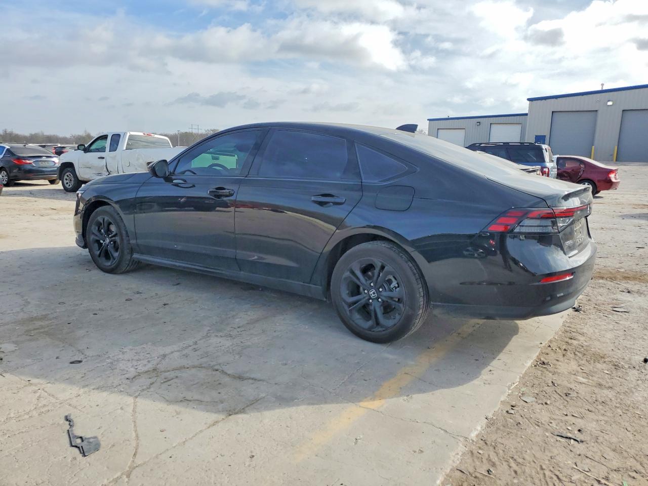 2025 HONDA ACCORD SE photo 3