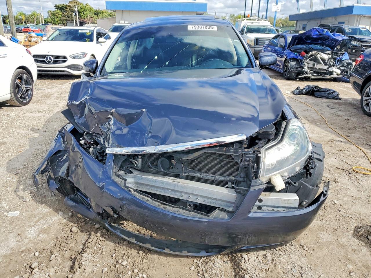2009 INFINITI M35 X photo 5