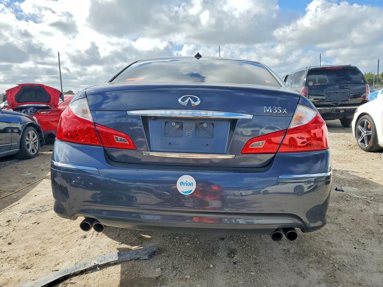 2009 INFINITI M35 X photo 6
