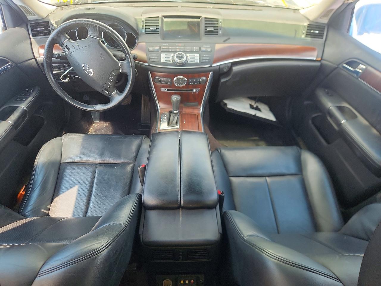 2009 INFINITI M35 X photo 8