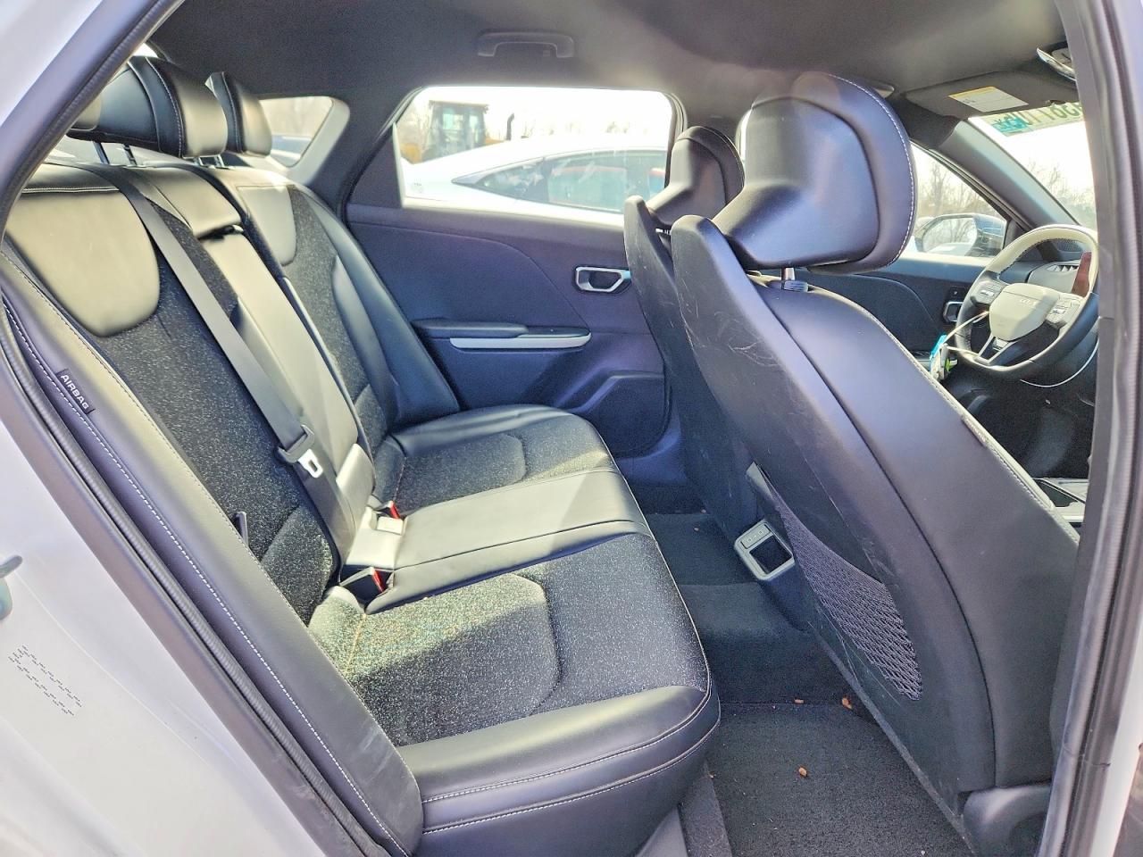 2025 KIA K4 GT-LINE photo 10
