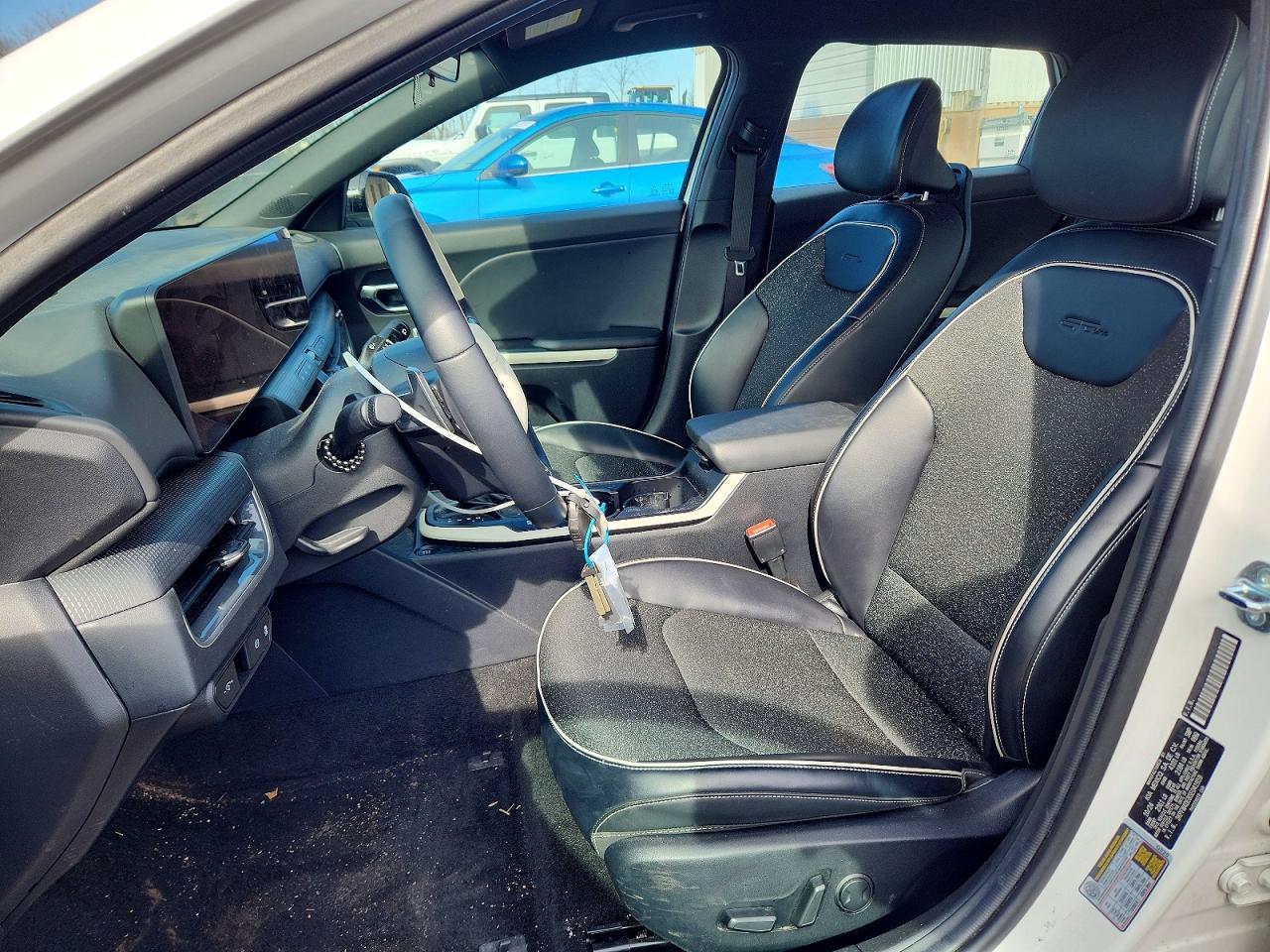2025 KIA K4 GT-LINE photo 7
