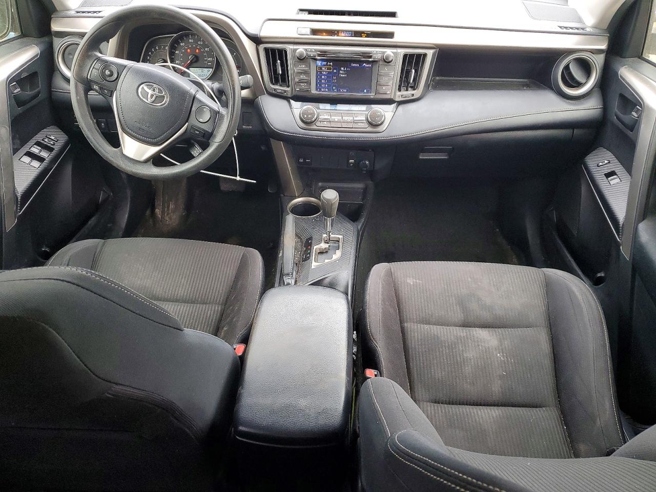 2013 TOYOTA RAV4 XLE photo 8
