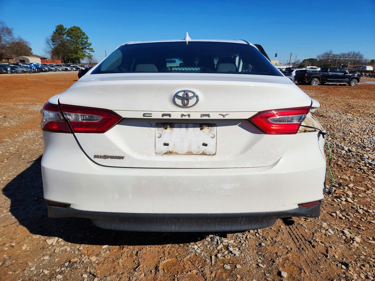 2019 TOYOTA CAMRY L photo 6
