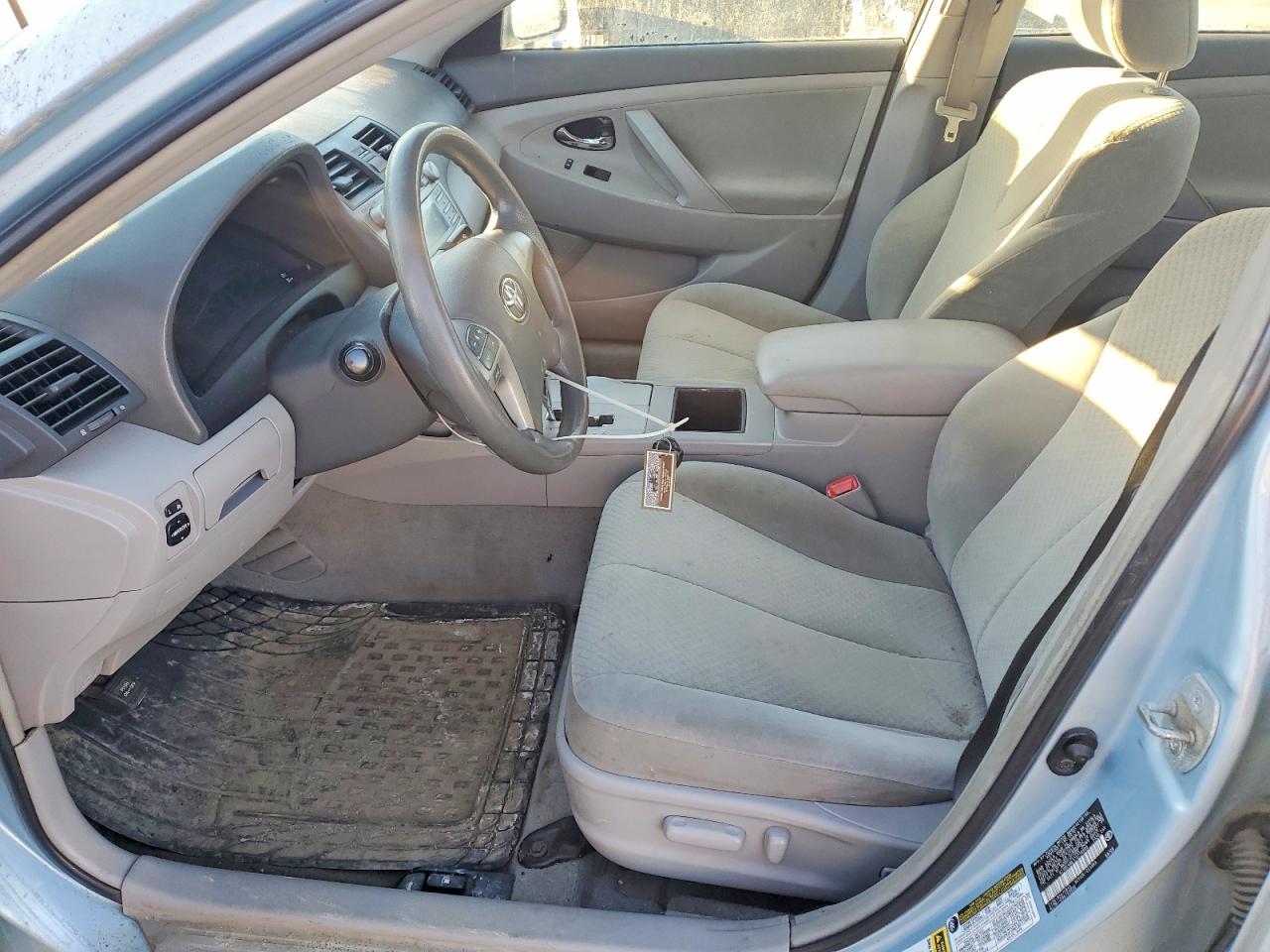 2007 TOYOTA CAMRY LE photo 13