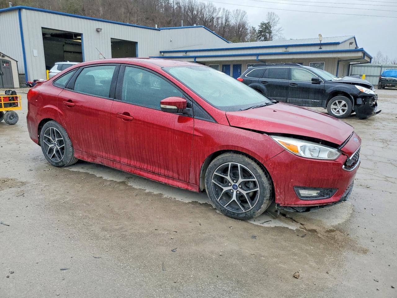 2015 FORD FOCUS SE photo 4
