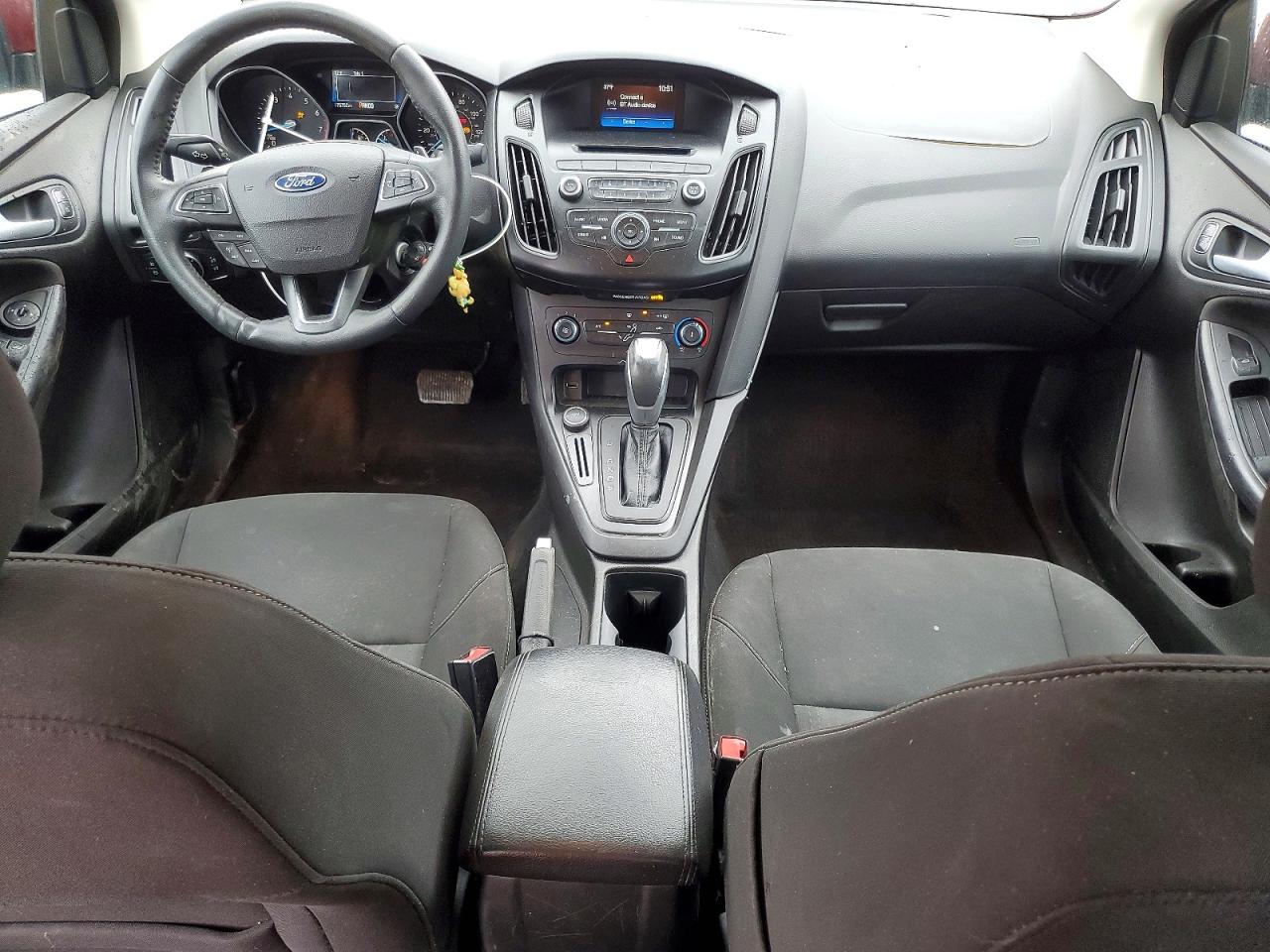 2015 FORD FOCUS SE photo 8